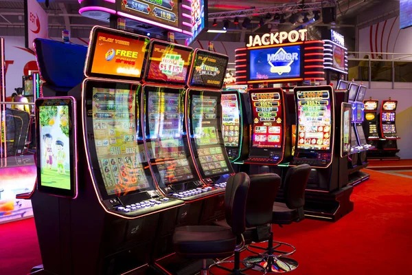 mejawd Mega Sevens slot game interface showing reels, bet controls, and balance display